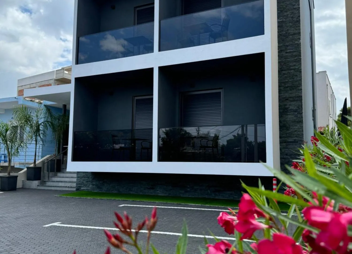 Kevin'S Aparthotel Vlore