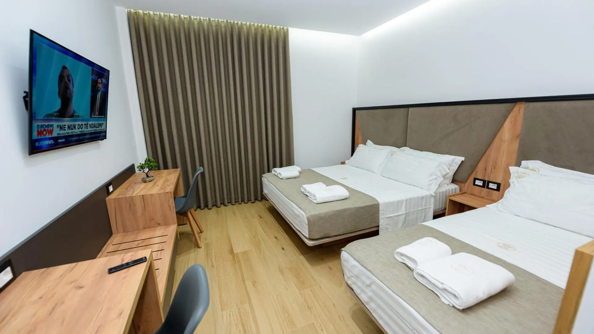 Kevin'S Aparthotel Vlore 0*,  Albania